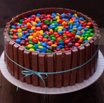 Kitkat cake